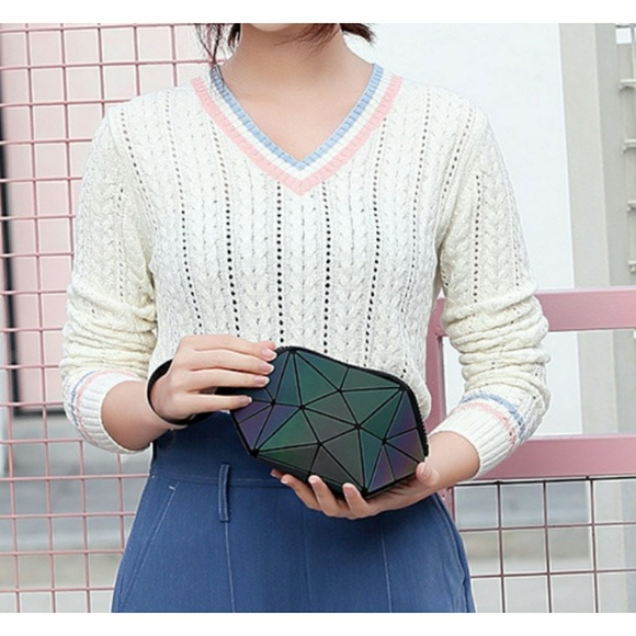 Geometric Cosmetic Case - Picture 6 of 8